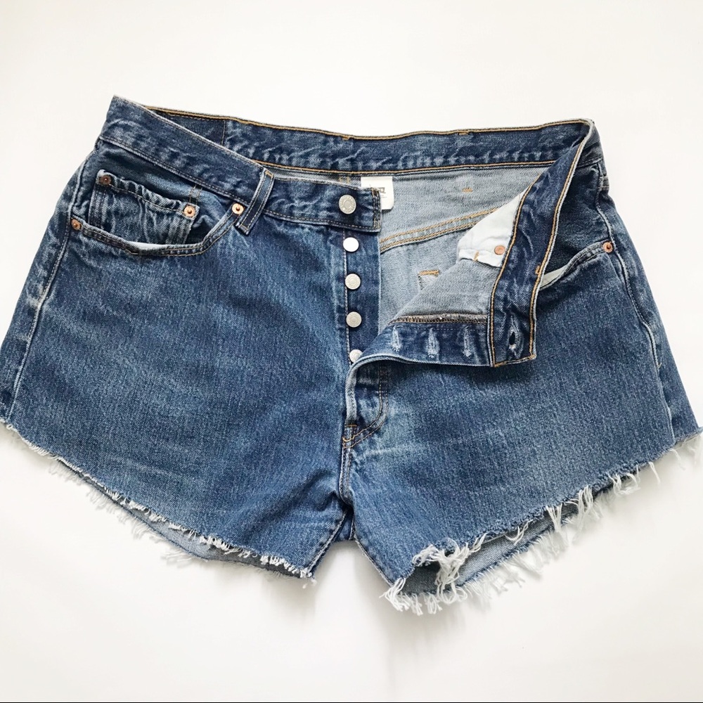Levi’s | 501 Button fly cut off high waist shorts